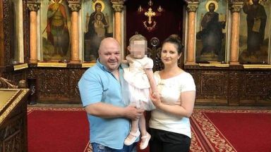 Майката от Сандански задържана за смъртта на двете й деца