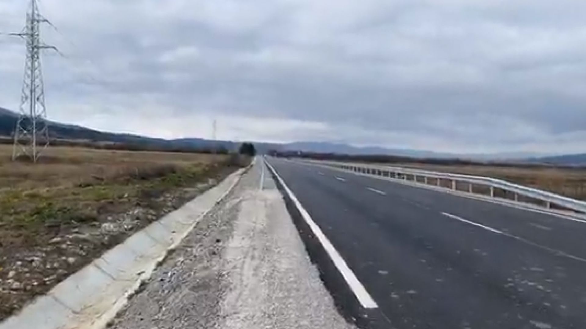 Премиерът: Изцяло рехабилитиран е 33-километровият път между Самоков и Дупница (видео)
