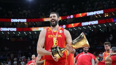 Лейкърс не се спира, подписа с двукратен световен шампион