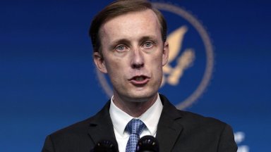 Администрацията на президента Байдън неофициално насърчава украинските лидери да дадат