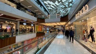 На фона на нестихващата пандемия и рекордния брой заразени с