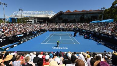 Тенисистите получиха право да тренират в Австралия, но карантината остава