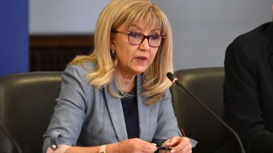 Тотален хаос тотална безпътица и тотално безсилие да се управлява