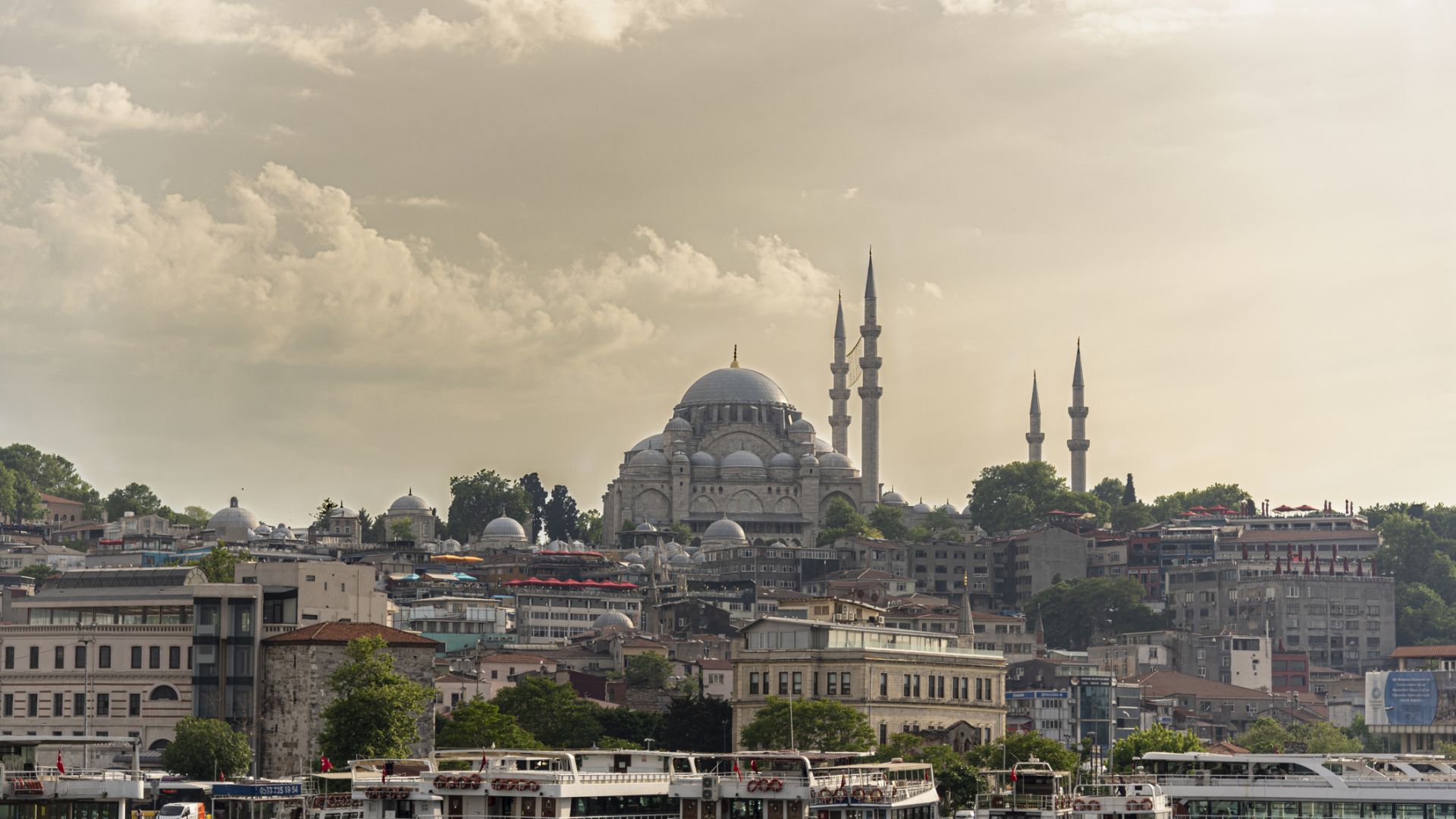 Турция продава 10% от Истанбулската фондова борса на Катар