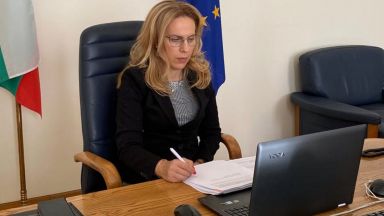 Вицепремиерът и мининстър на туризма Марияна Николова обяви в студиото