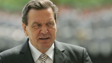 Бившият германски канцлер Герхард Шрьодер няма да приеме пост в борда на "Газпром"