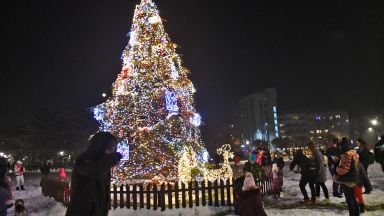 В присъствието на столичния кмет Йорданка Фандъкова точно в 19