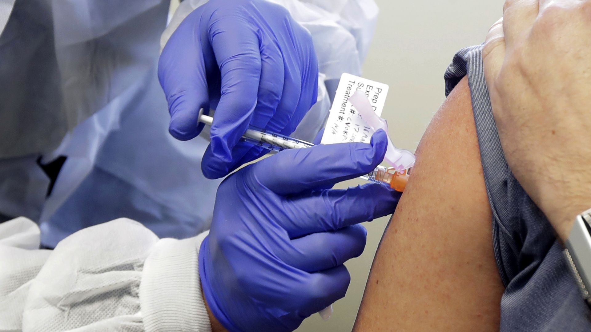 Ваксината на Модерна осигурява най-малко 3 месеца имунитет