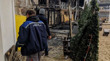 Изгоря част от заведение Seacrets на централния плаж във Варна