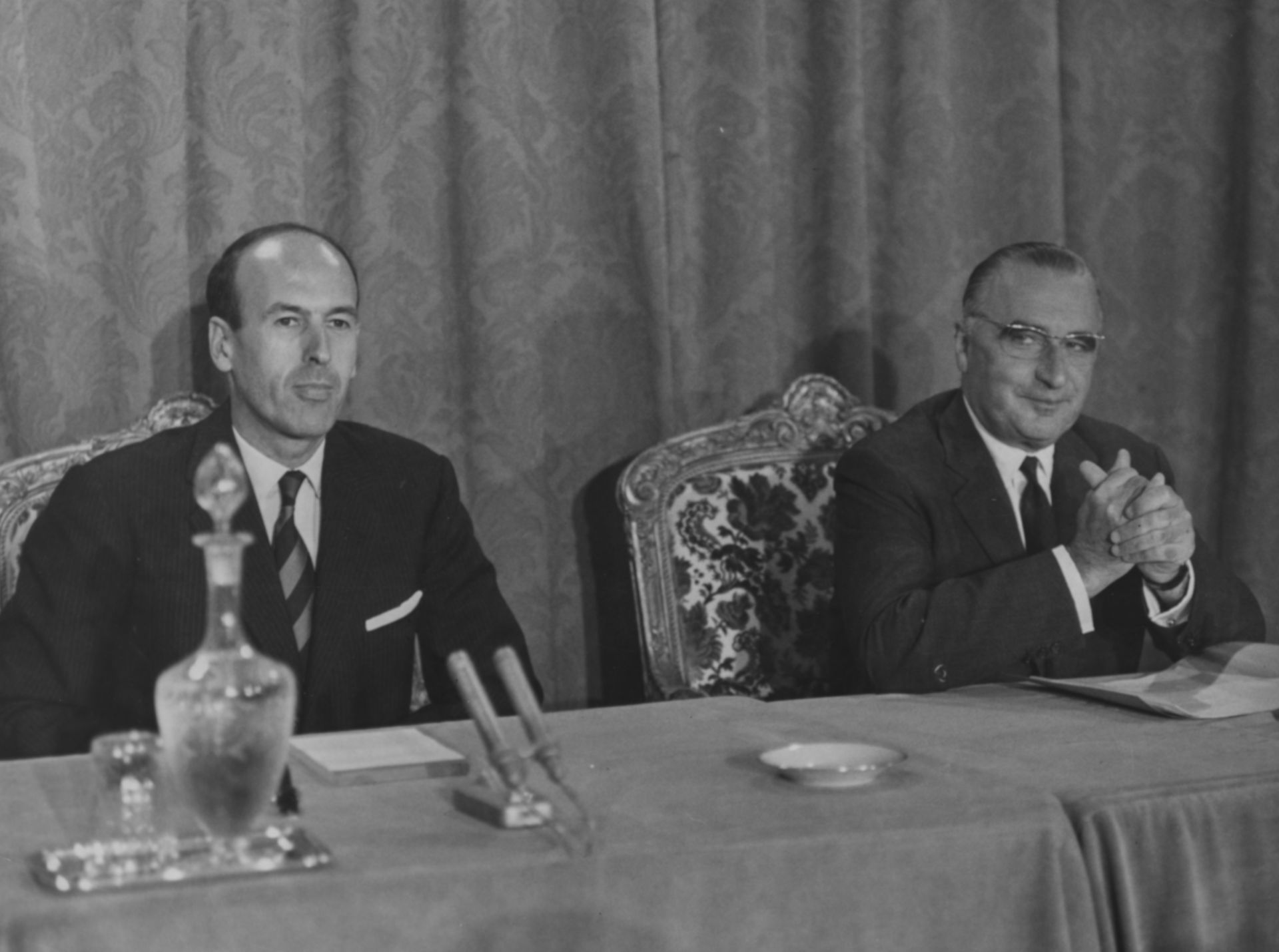  С министър-председателя Жорж Помпиду (вдясно) 