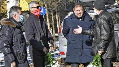 Футболна България изпрати легендата Димитър Ларгов