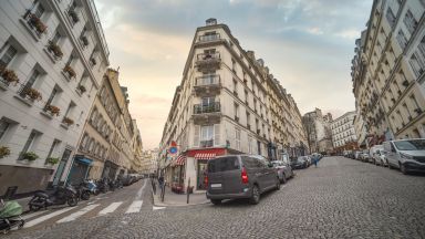 Хотел Авнир Монмартър по принцип е като магнит за туристите