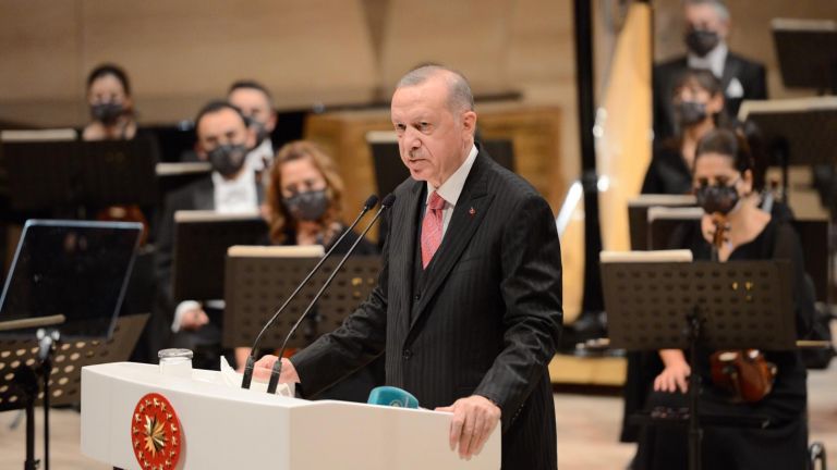 Ердоган откри "Културния кампус на Турция" (снимки)