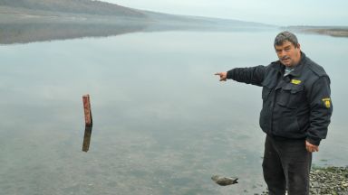 След като беше констатирано драстично падане на нивото на язовир