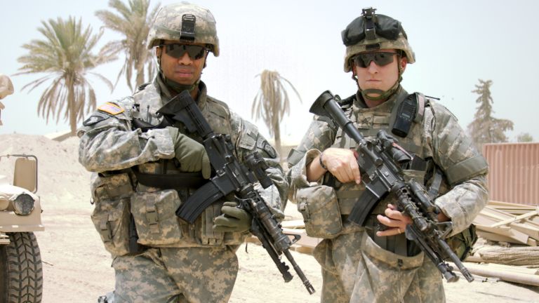 Американски войници, подпомагащи доминираните от кюрдите Сирийски демократични сили (СДС),