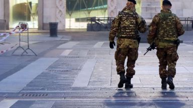 Повечето от половината италианци са готови да се откажат от