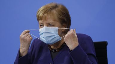 Меркел се обади на Байдън, покани го в Германия