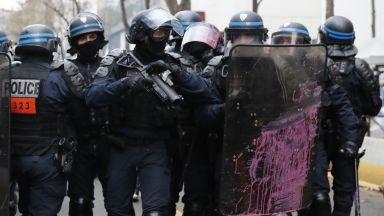 Днес в редица градове на Франция се провеждат протести срещу