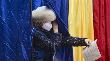Румъния в търсене на премиер след изненадващия вот 