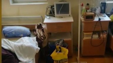 Бебе на по малко от месец с COVID 19 се лекува в