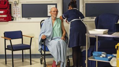 След дълго боледуване почина Уилям Шекспир първият мъж в