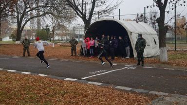 261 са кандидатите за заемане на обявените със заповед на