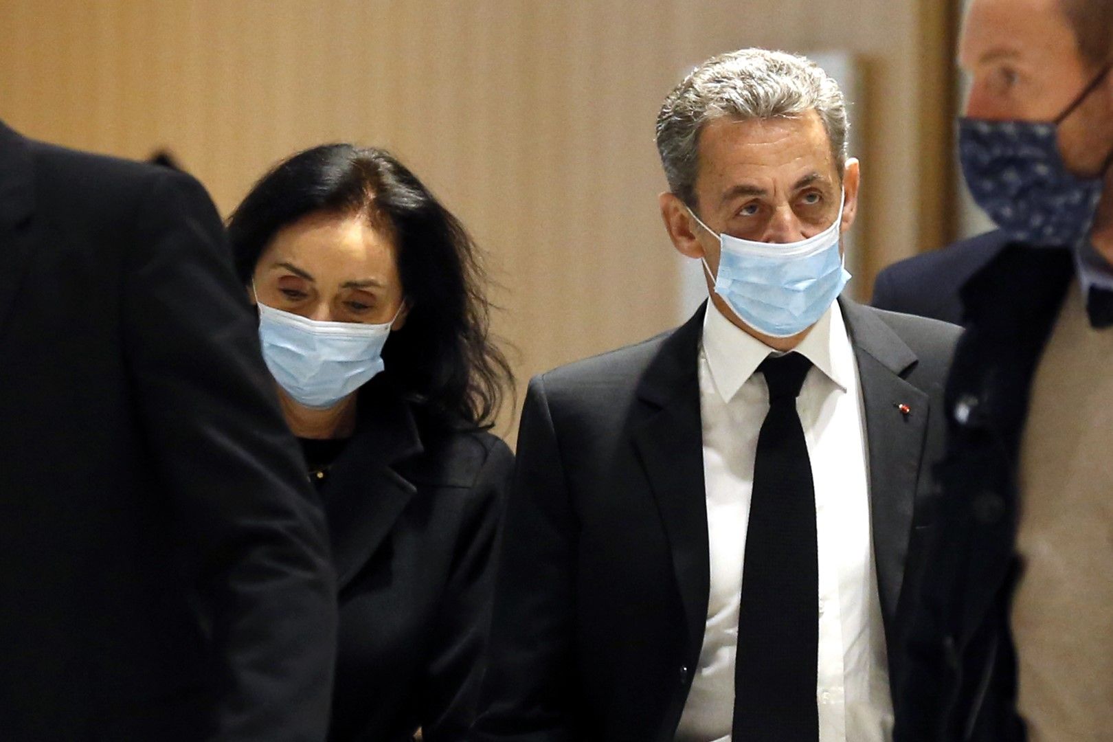Никола Саркози и адвокатката му Жаклин Лафонт, която пледира за анулиране на целия процес заради много сериозни процедурни нарушения