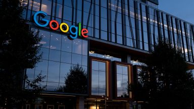 Google отлага връщането в офисите до септември 2021-а