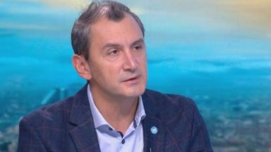 Отпускане на мерките срещу COVID 19 по коледните празници може да