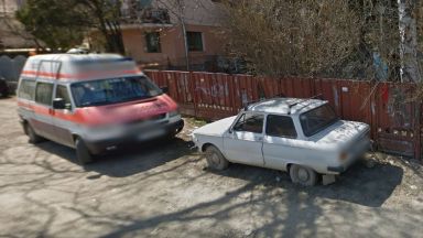 Частните линейки работещи извън обхвата на спешната помощ се вкарват