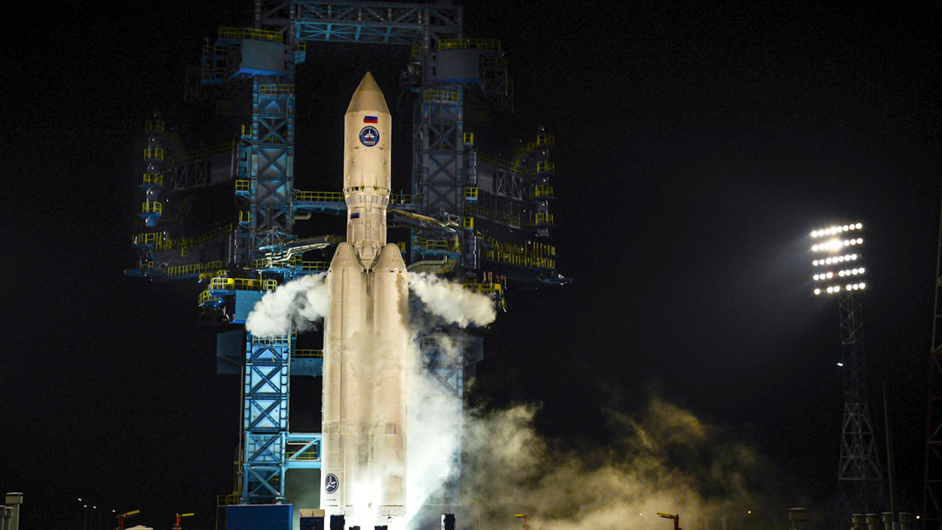 Ракетата "Ангара" ще бъде новият "работен кон" на Роскосмос. Изстрелванията обаче няма да са евтини