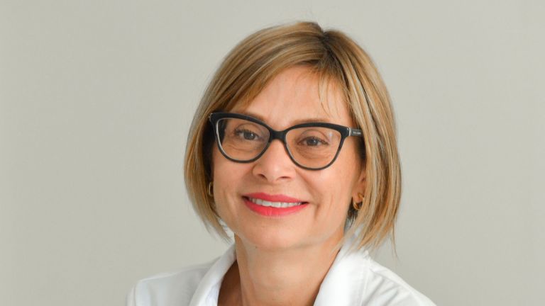 Той е причина за тълкувания, дебати и скандали, вариращи от