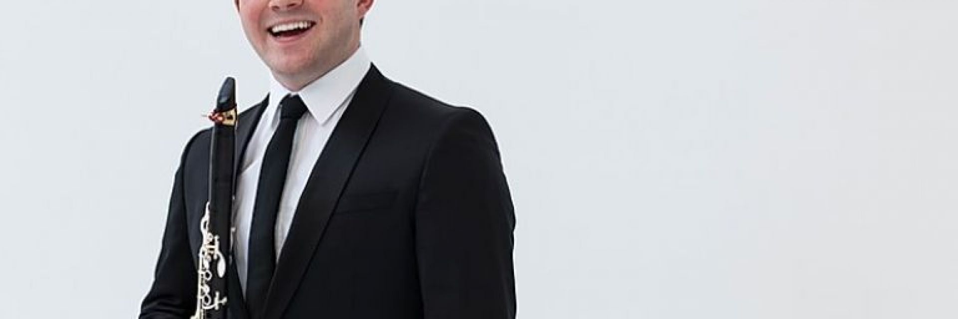 Световноизвестният кларинетист Джулиан Блис поздрави българите с изпълнение на ръченица  (ВИДЕО)