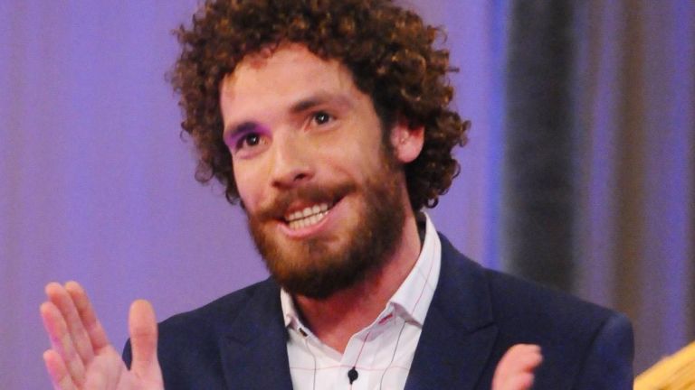 Актьорът Явор Бахаров иска от Върховния административен съд (ВАС) да