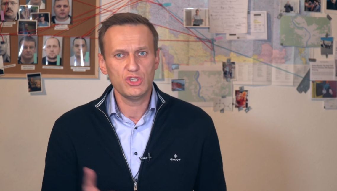 Алексей Навални поема риска и се завръща в Русия