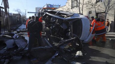 Най малко петима души четирима от които лекари бяха убити а