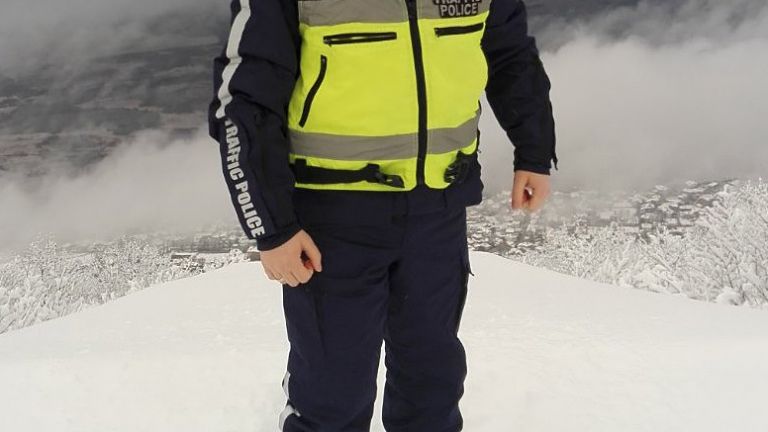 Пиян шофьор удари полицай при проверка във Врачанско, съобщиха от