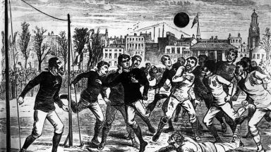 Красивата Викторианска футболна традиция е жива вече 132 години