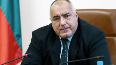 На 27 и декември министърът на здравеопазването шефовете на болници първи се