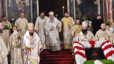 Християнският свят отбелязва днес един от най големите църковни празници