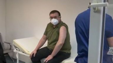 Ваксинирането срещу COVID 19 в България започна преди броени минути В