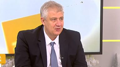 Няма ранни странични реакции при ваксинираните вчера Това обяви пред