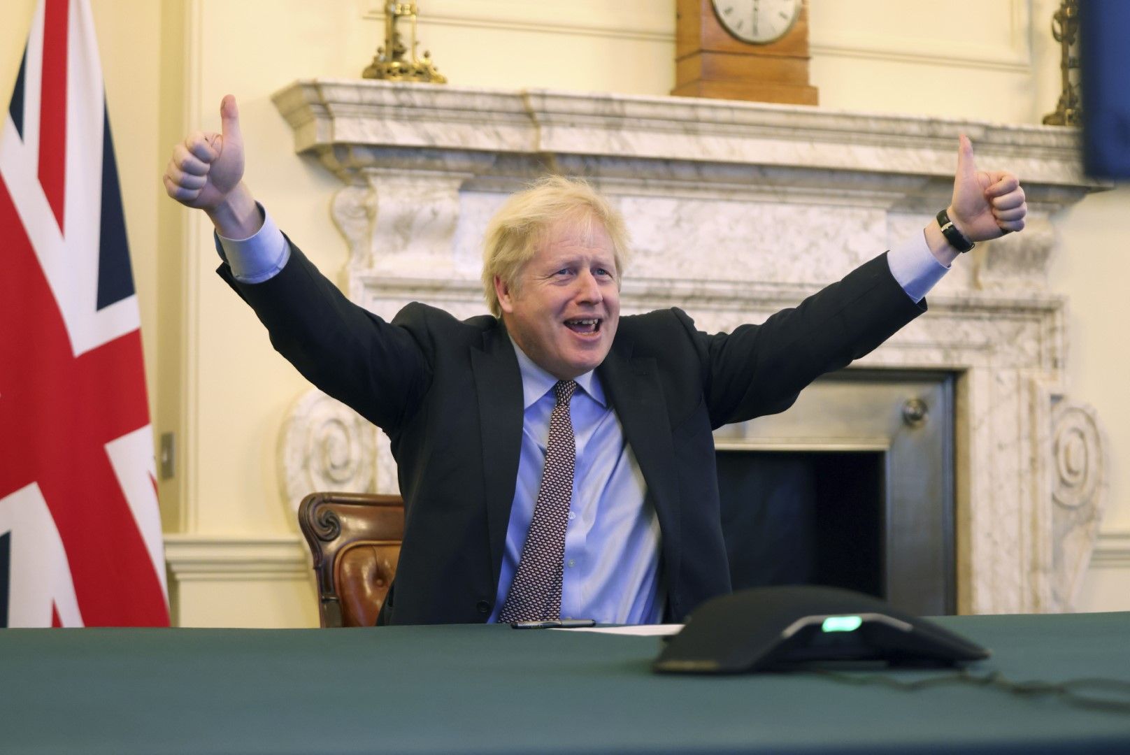 Борис Джонсън ликува след подписаното споразумение с ЕС след Брекзит в края на миналия декември, но едва ли днес има много поводи за празнуване