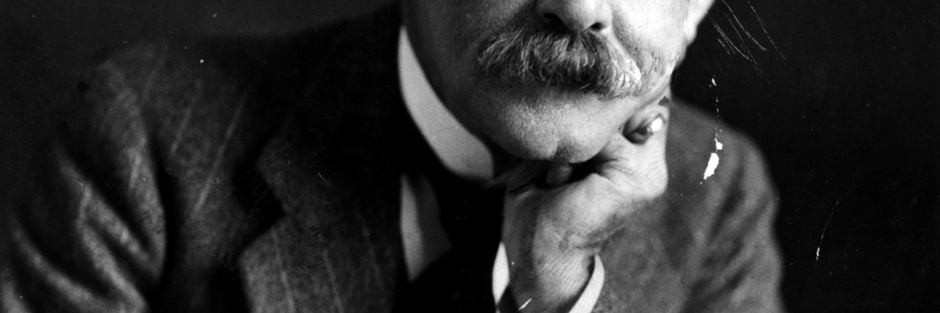 Ръдиард Киплинг: Думите са най-силният опиат, известен на човечеството