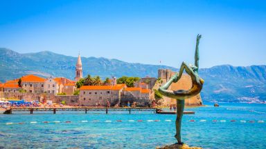Акции на "Будва Ривиера" и хотели „Свети Стефан“ се търгуват в Черна гора