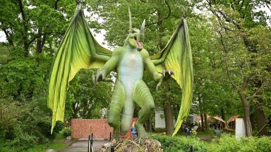 Уникален фентъзи парк на открито с дракони от цял свят отвори врати в София