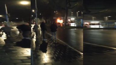 Взрив изпепели супермакет в Нидерландия (видео)