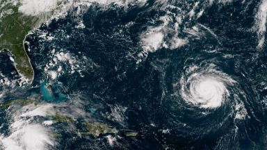 9 метров кораб с около 20 души на борда е изчезнал