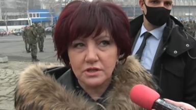 Караянчева: Президентът да излезе и да каже защо иска да промени датата на изборите