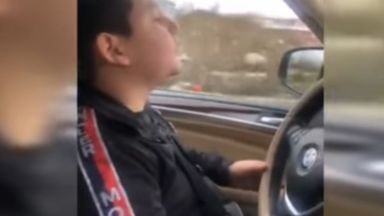 10 годишно момче шофира БМВ по улиците на Пещера и размахва
